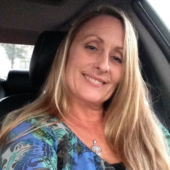 Meet your Posher, Jax - Picture 1 of 1